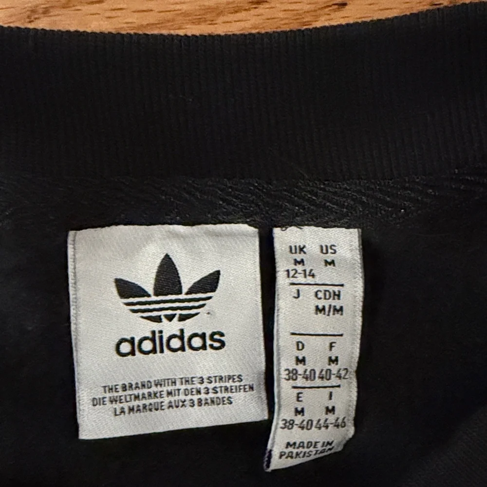 Adidas Cropped Sweatshirt M - Picture 4 of 4
